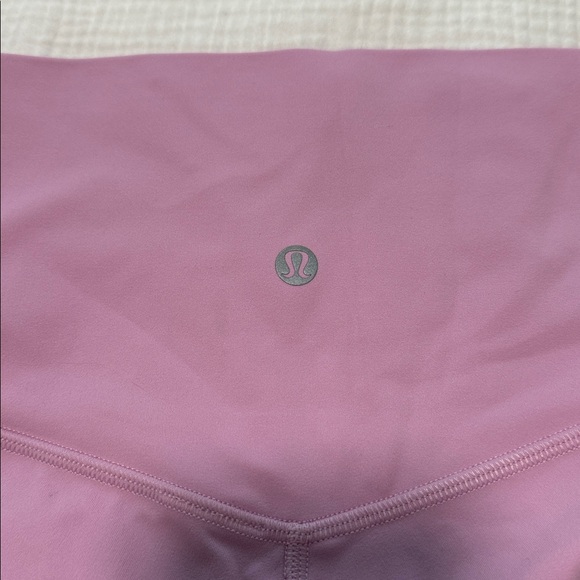 lululemon Align 2.5 inch high rise shorts double lined size two! worn maybe once - Picture 3 of 4